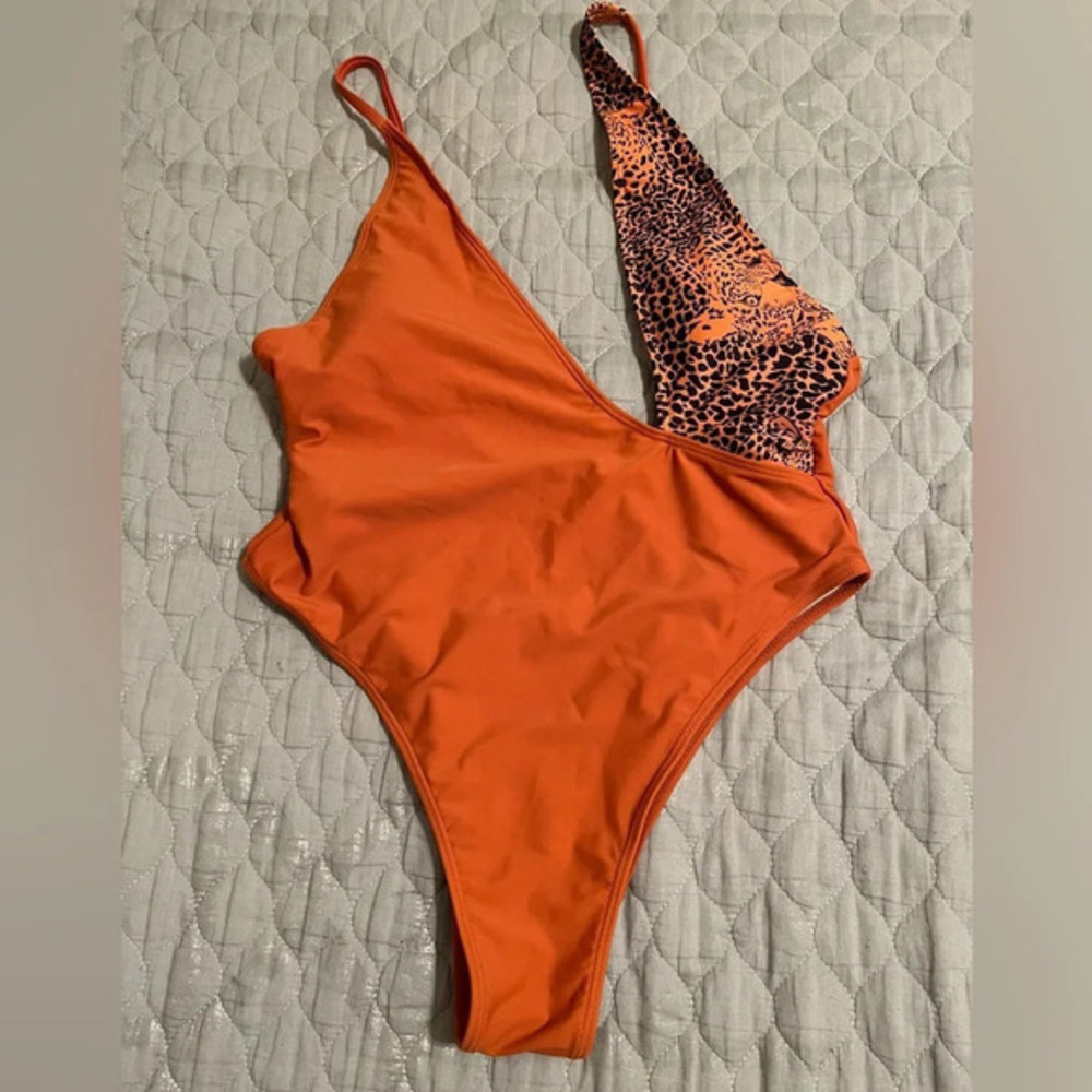 ORANGE~ ONE PIECE SWIMSUIT ~ LG